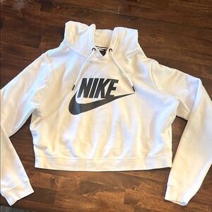 Women’s cropped Nike hoodie size medium